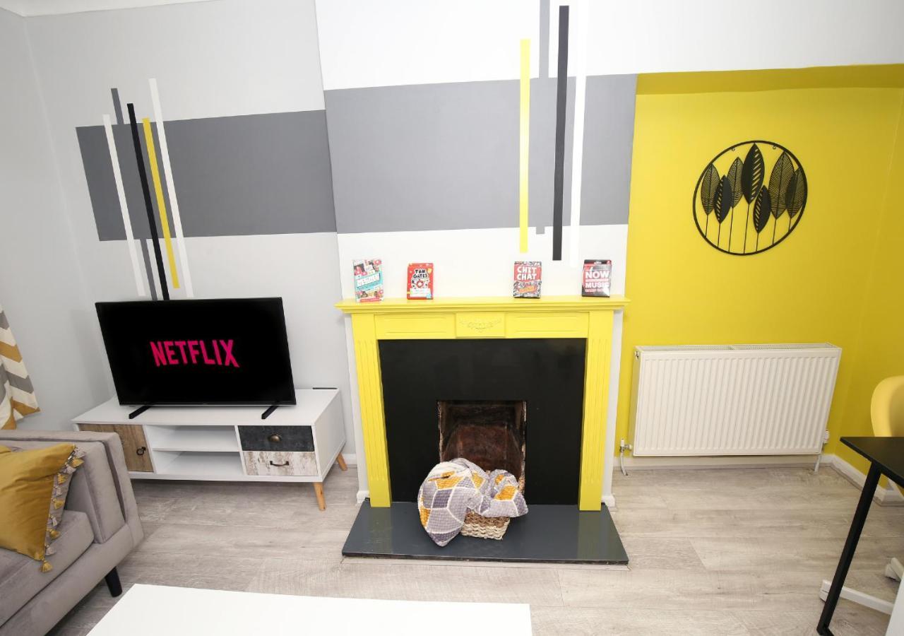 3-Bed House With Parking Near London O2 Apartman Kültér fotó