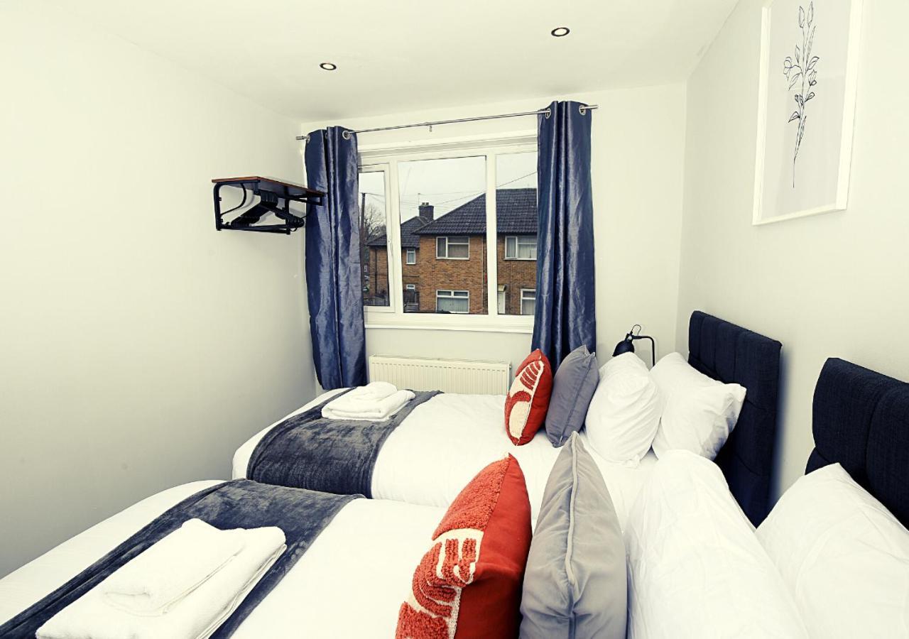 3-Bed House With Parking Near London O2 Apartman Kültér fotó