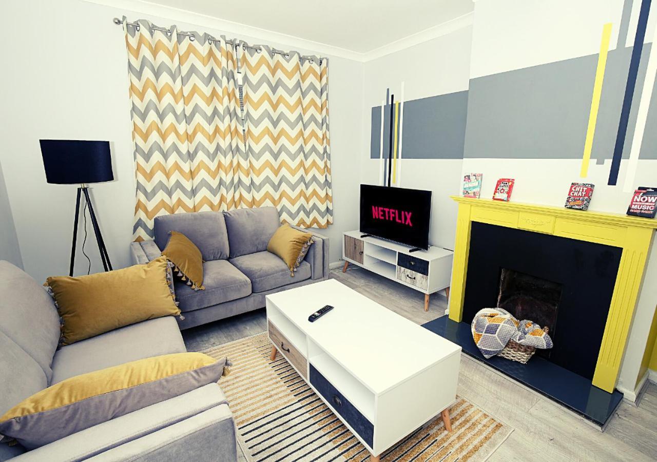 3-Bed House With Parking Near London O2 Apartman Kültér fotó